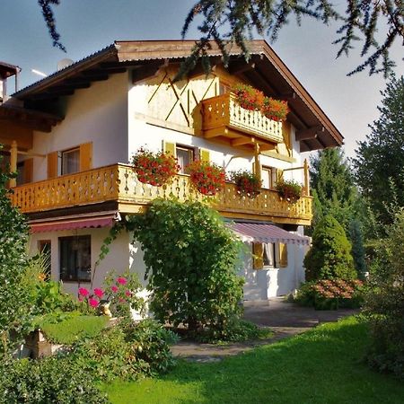 Gaestehaus Loedermann Garmisch-Partenkirchen járás Kültér fotó