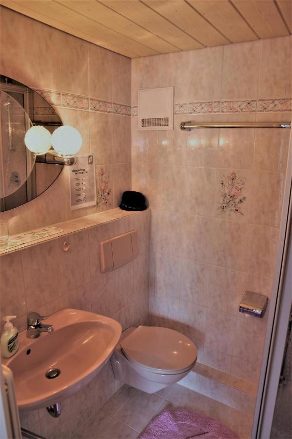 Gaestehaus Loedermann Garmisch-Partenkirchen járás Kültér fotó