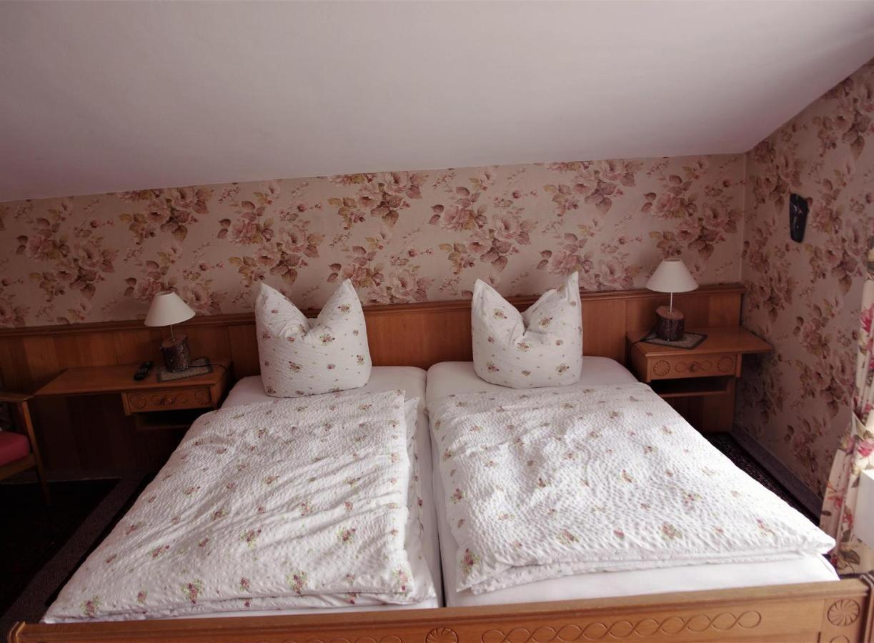 Gaestehaus Loedermann Garmisch-Partenkirchen járás Kültér fotó